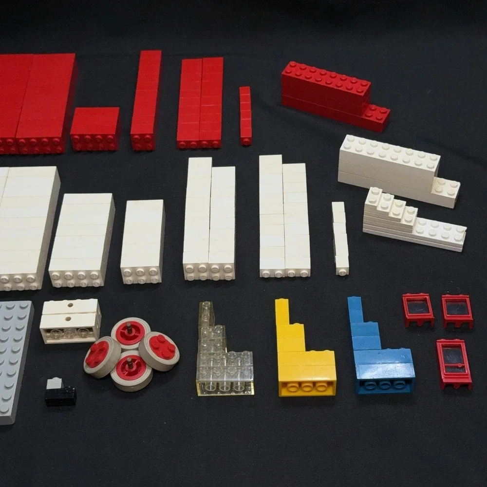 Lego vintage red